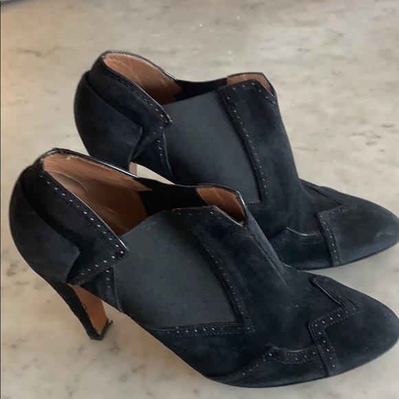 Gorgeous Alaia booties - Picture 2 of 3